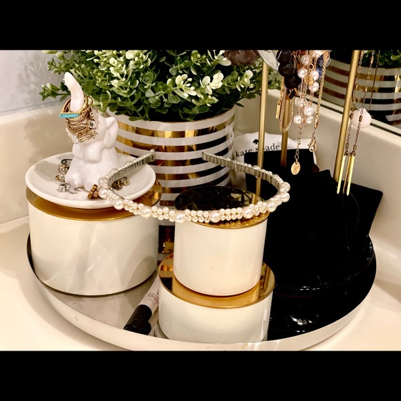 Elegant Beaded Headband - Picture 5 of 5